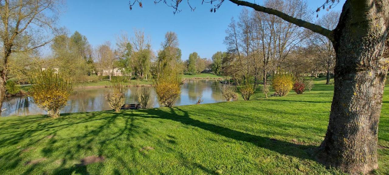 L'Amazonie - Roissy Cdg - Parc Asterix - Paris Apartment Moussy-le-Neuf Ngoại thất bức ảnh